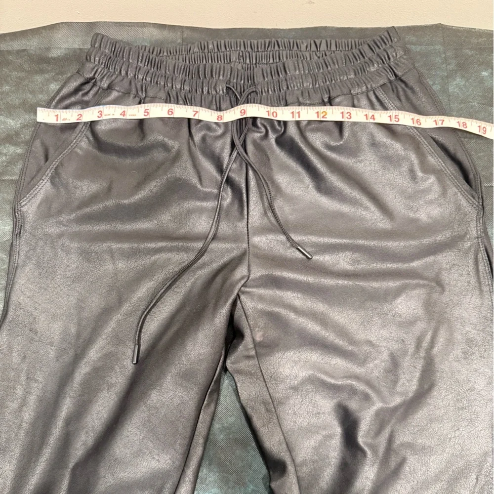 🔥Madison D’Amelie Black Shimmer Jogger Pants Size S EUC🔥